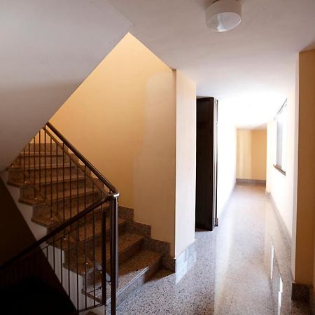 Apartamento frente al Puerto de Candelaria a 20 metros de la playa. Exterior foto
